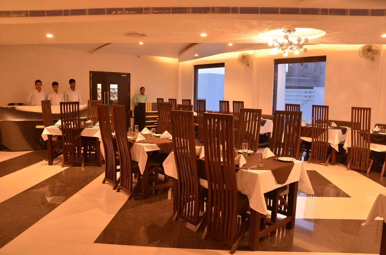 Hotel Bellevue Inn Ganganagar Ngoại thất bức ảnh